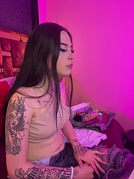 Veronicaa lodge1 online show from April 15, 2026, 3:12 am