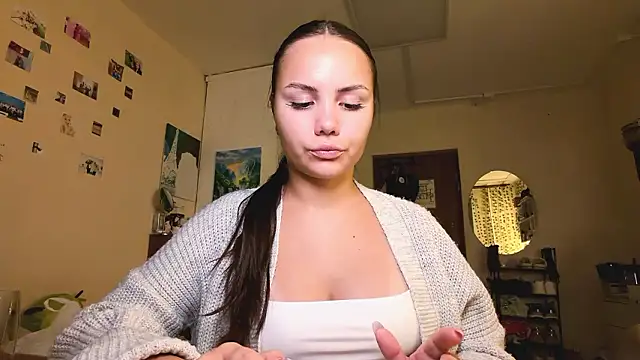 Snapshot of RebelLuna chatting on February 24, 2026, 3:24 pm RebelLuna online show from February 24, 2026, 3:24 pm