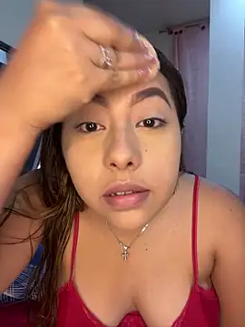 Emiily joee  online show from May 17, 2026, 1:27 am