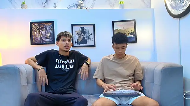 Snapshot of YOUNG_BOYS_HELL chatting on April 6, 2026, 1:23 am YOUNG BOYS HELL online show from April 6, 2026, 1:23 am