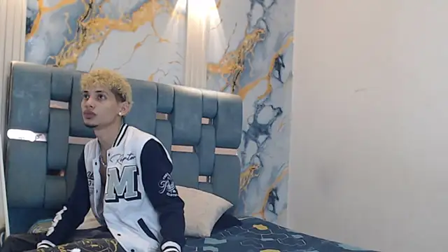 YOUNG BOYS HELL online show from June 29, 2026, 1:56 am