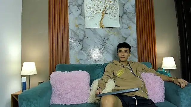 Snapshot of YOUNG_BOYS_HELL chatting on March 4, 2026, 1:13 am YOUNG BOYS HELL online show from March 4, 2026, 1:13 am