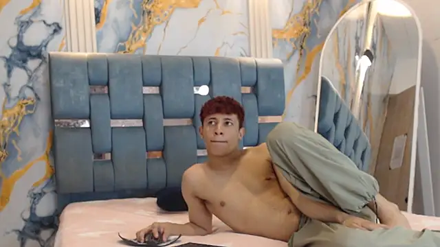 YOUNG BOYS HELL online show from July 5, 2026, 1:21 am