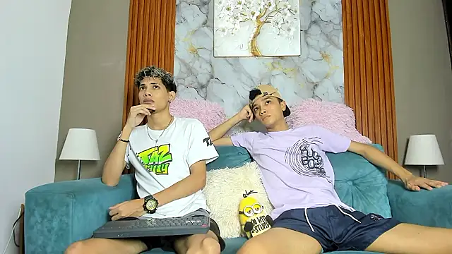 Snapshot of YOUNG_BOYS_HELL chatting on March 13, 2026, 1:21 am YOUNG BOYS HELL online show from March 13, 2026, 1:21 am