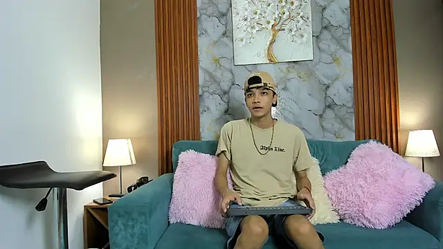 Snapshot of YOUNG_BOYS_HELL chatting on February 15, 2026, 7:24 pm YOUNG BOYS HELL online show from February 15, 2026, 7:24 pm