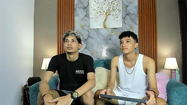 Snapshot of YOUNG_BOYS_HELL chatting on February 24, 2026, 1:17 am YOUNG BOYS HELL online show from February 24, 2026, 1:17 am