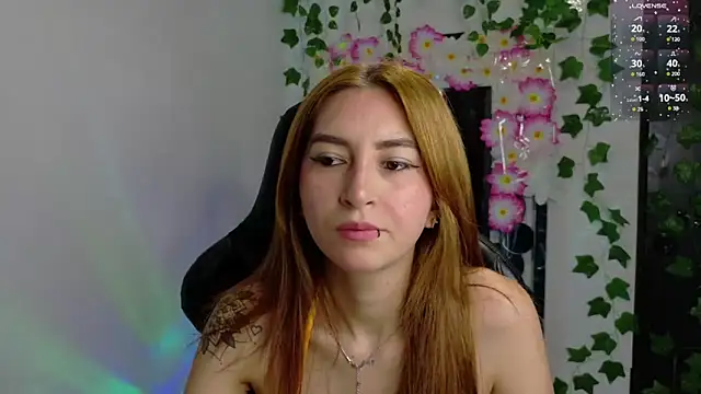 Snapshot of Mis_Cersi chatting on April 15, 2026, 8:53 pm Mis Cersi online show from April 15, 2026, 8:53 pm