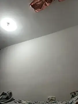 Imkarlosv online show from February 20, 2026, 3:58 pm