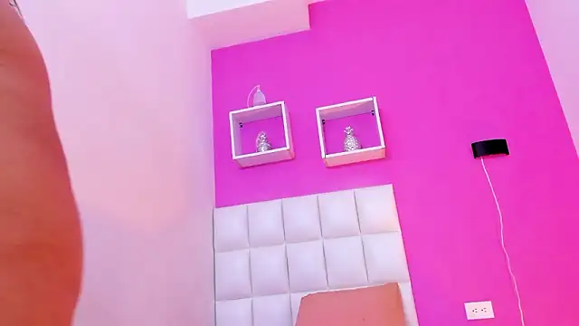 luciana hot699 online show from March 9, 2026, 3:10 am