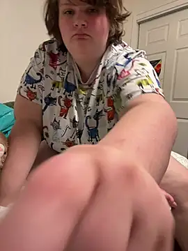 Snapshot of plushietoy chatting on April 12, 2026, 3:26 pm plushietoy online show from April 12, 2026, 3:26 pm