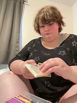 Snapshot of plushietoy chatting on March 20, 2026, 9:38 pm plushietoy online show from March 20, 2026, 9:38 pm