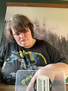 Snapshot of plushietoy chatting on April 11, 2026, 1:46 am plushietoy online show from April 11, 2026, 1:46 am