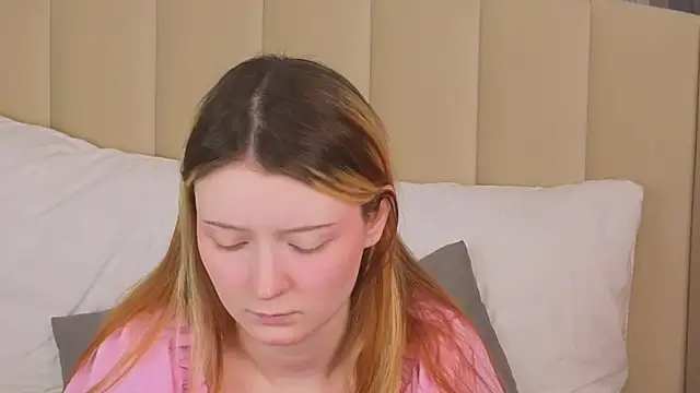 AlyssFrost online show from May 29, 2026, 3:12 am