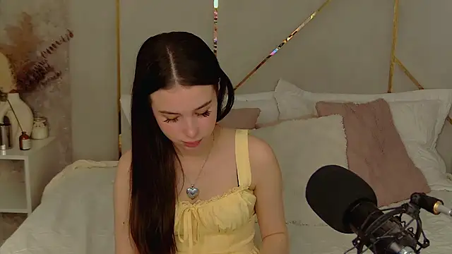 Snapshot of LanaLedger chatting on February 22, 2026, 10:39 am LanaLedger online show from February 22, 2026, 10:39 am