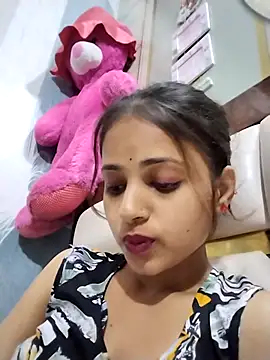 samayra1144 online show from April 22, 2026, 10:27 pm