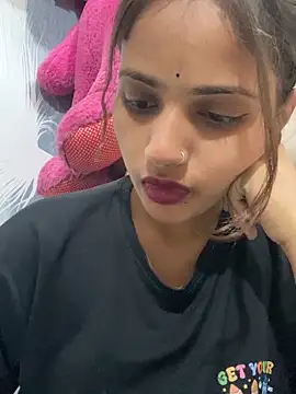 samayra1144 online show from May 6, 2026, 12:36 am