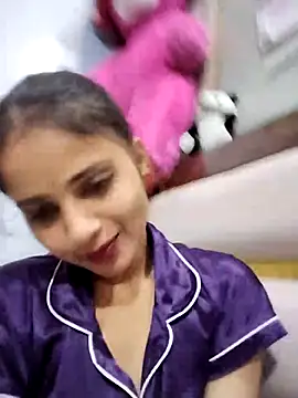 samayra1144 online show from April 21, 2026, 2:56 pm