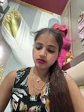 samayra1144 online show from April 5, 2026, 9:16 am