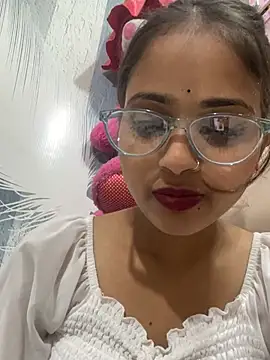 samayra1144 online show from May 7, 2026, 9:12 am