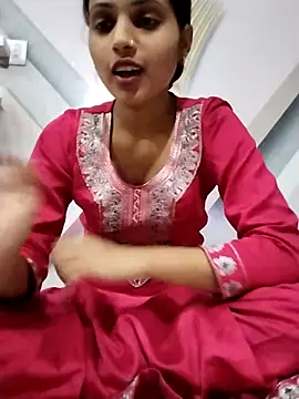 Snapshot of samayra1144 chatting on February 14, 2026, 2:06 pm samayra1144 online show from February 14, 2026, 2:06 pm