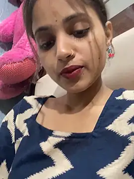 samayra1144 online show from May 28, 2026, 11:05 am
