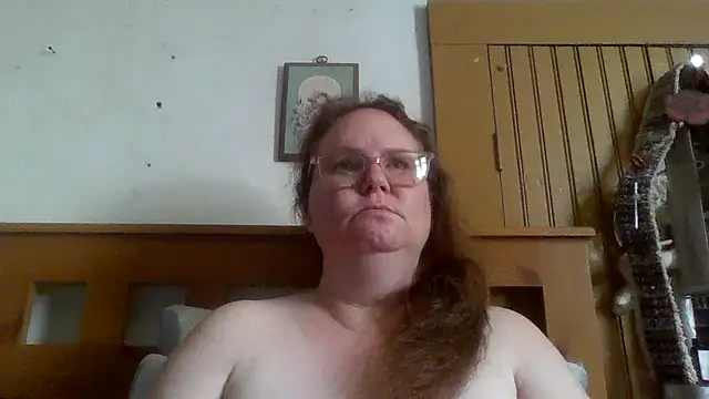 naughty queen1 online show from April 30, 2026, 7:32 pm