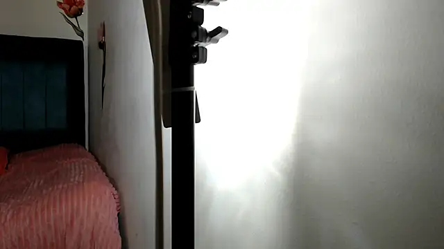 Snapshot of KATYXS chatting on February 23, 2026, 7:47 pm KATYXS online show from February 23, 2026, 7:47 pm