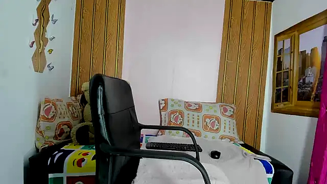 Snapshot of valenttina_narvaez chatting on April 4, 2026, 1:28 pm valenttina narvaez online show from April 4, 2026, 1:28 pm