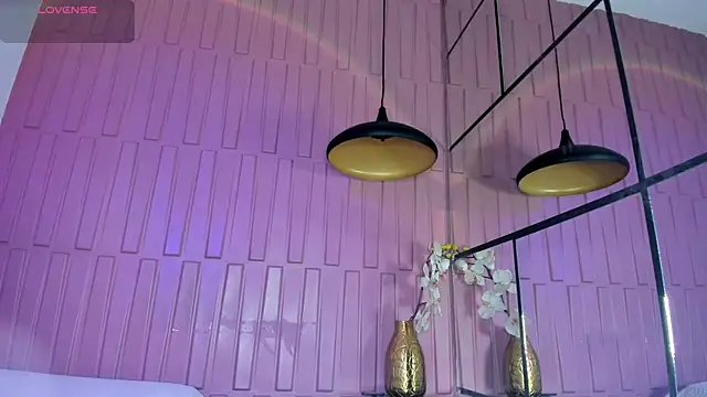 Snapshot of Nani_Roman chatting on February 21, 2026, 12:29 pm Nani Roman online show from February 21, 2026, 12:29 pm