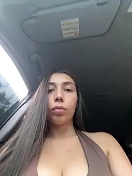 Snapshot of lunna-foxx chatting on February 15, 2026, 10:20 pm lunna-foxx online show from February 15, 2026, 10:20 pm