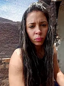 kiki milu online show from April 21, 2026, 4:46 pm