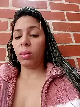 Snapshot of kiki_milu chatting on June 19, 2026, 8:14 pm kiki milu online show from June 19, 2026, 8:14 pm