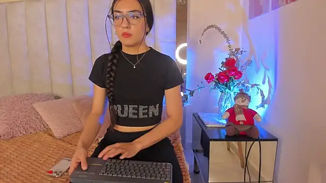 valen rendon online show from February 23, 2026, 8:09 pm