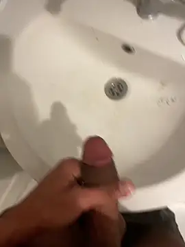 Snapshot of Mami342134 chatting on March 7, 2026, 12:50 am Mami342134 online show from March 7, 2026, 12:50 am