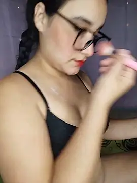 kloe-Dubois online show from May 13, 2026, 3:24 am