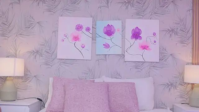 AntonellaEscudero online show from February 24, 2026, 7:48 pm