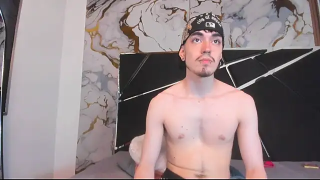 Snapshot of Couple_In_Heat chatting on March 24, 2026, 7:36 pm Couple In Heat online show from March 24, 2026, 7:36 pm