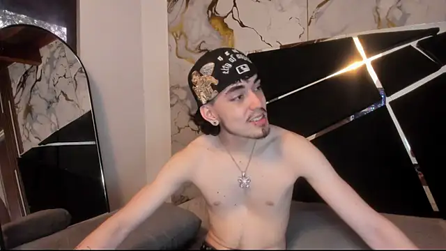 Snapshot of Couple_In_Heat chatting on March 26, 2026, 7:45 pm Couple In Heat online show from March 26, 2026, 7:45 pm