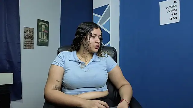 goodgirlxxl online show from April 8, 2026, 2:24 am