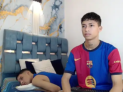 Snapshot of GOLD_BOYS chatting on February 23, 2026, 1:23 pm GOLD BOYS online show from February 23, 2026, 1:23 pm