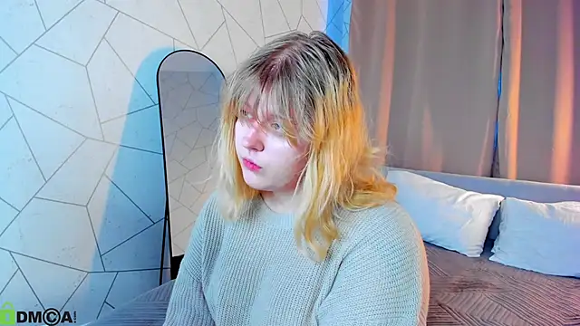 luna c0ra online show from March 1, 2026, 1:05 am