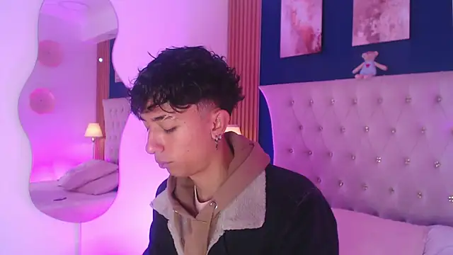 Aiden Rivers  online show from April 8, 2026, 12:50 pm