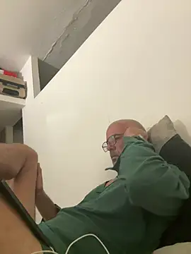 Milwokee online show from July 9, 2026, 1:39 am