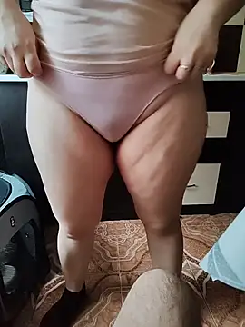 CrazyGirl015 online show from February 22, 2026, 7:00 am