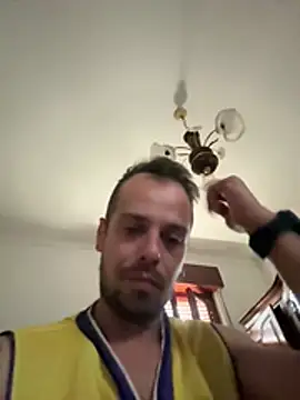 vieiratiago963 online show from July 11, 2026, 1:33 pm