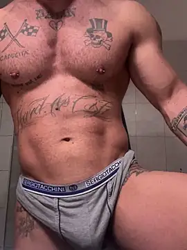 Snapshot of Tiziano94 chatting on March 16, 2026, 12:53 pm Tiziano94 online show from March 16, 2026, 12:53 pm