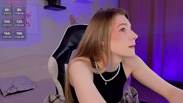 Vanessa  Lui online show from February 17, 2026, 10:45 am