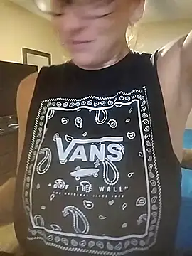 MissBella0969 online show from April 1, 2026, 5:21 pm