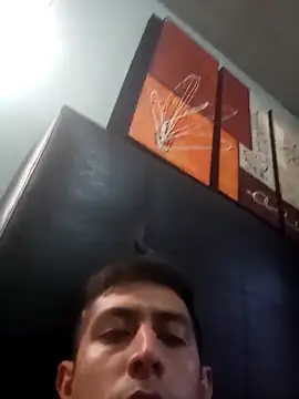 Snapshot of BeetledStoop chatting on April 7, 2026, 11:17 pm BeetledStoop online show from April 7, 2026, 11:17 pm