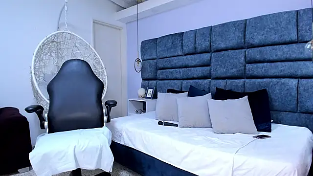 Snapshot of electraknox chatting on February 26, 2026, 5:24 pm electraknox online show from February 26, 2026, 5:24 pm